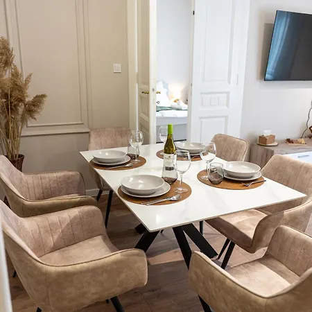 Cityprime77 Apartamento Pécs